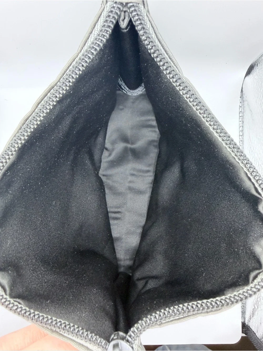 Gucci Beauty Gray Nylon Cosmetic Travel Pouch - Picture 5 of 7